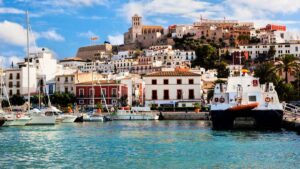 Nueva ayuda de 10.000 euros para comprar vivienda si tienes 40 años o menos en Baleares