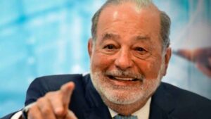 La propuesta de Carlos Slim para trabajar solo tres días con jornadas de 12 horas, mismo sueldo y jubilación a los 75 años