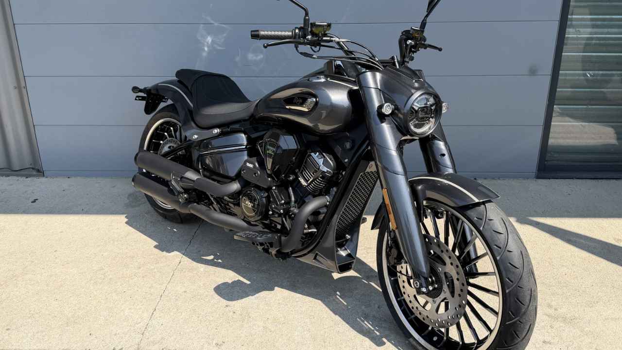 Rieju Coaster 407, la primera moto cruiser de la marca para el carnet A2