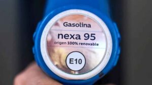 Repsol pone a prueba su gasolina 100% renovable en veinte vehículos de Toyota y BMW