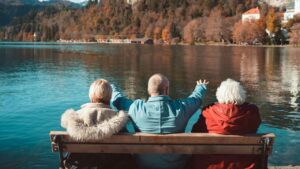 España cambia la jubilación flexible desde el 28 de agosto y permitirá volver como autónomo cobrando el 25% de la pensión