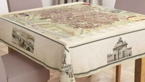 Carrefour recupera por 20,95 euros el mantel con el mapa de España que muchos recuerdan de casa de sus abuelos