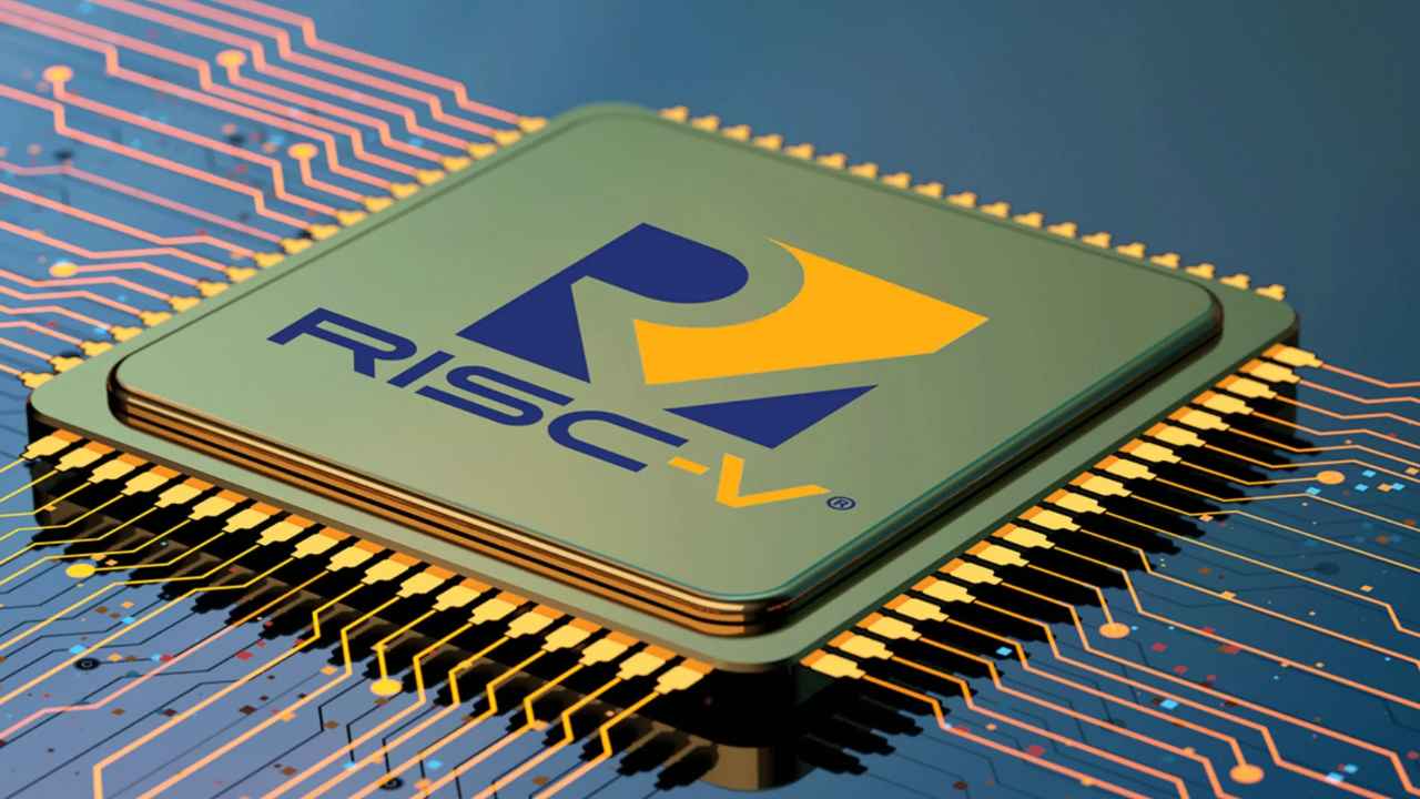 Responsables de Openchip muestran el procesador europeo BER10 basado en arquitectura RISC-V.