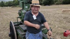 Paquiño teme que sus máquinas de más de 100 años dejen de funcionar cuando él ya no pueda