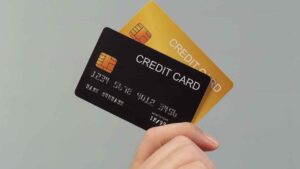 La prohibición de subir el límite de las tarjetas sin permiso todavía no está vigente