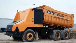El camión minero eléctrico sin cabina, con batería de 801 kWh y capacidad para cargar 90 toneladas