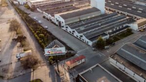 Linares intenta comprar la nave de AEMSA para evitar el cierre y 80 despidos