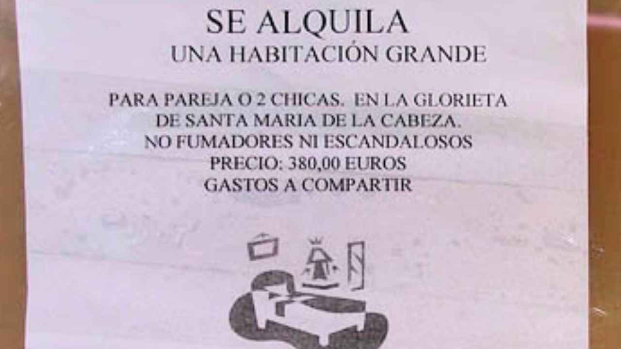 Cartel de alquiler de una habitación por 380 euros al mes