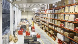 Amazon busca personal sin experiencia para su nuevo centro de La Muela con sueldo de 11,88 euros por hora