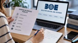 El BOE publica 56 plazas de empleo público y 27 son de turno libre para administrativos, cocineros y otros perfiles