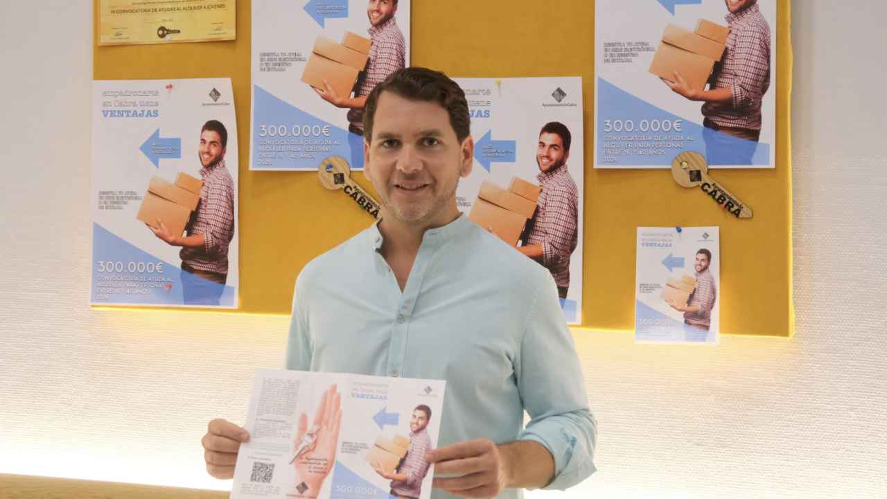 Fernando Priego presenta las ayudas al alquiler para jóvenes de Cabra