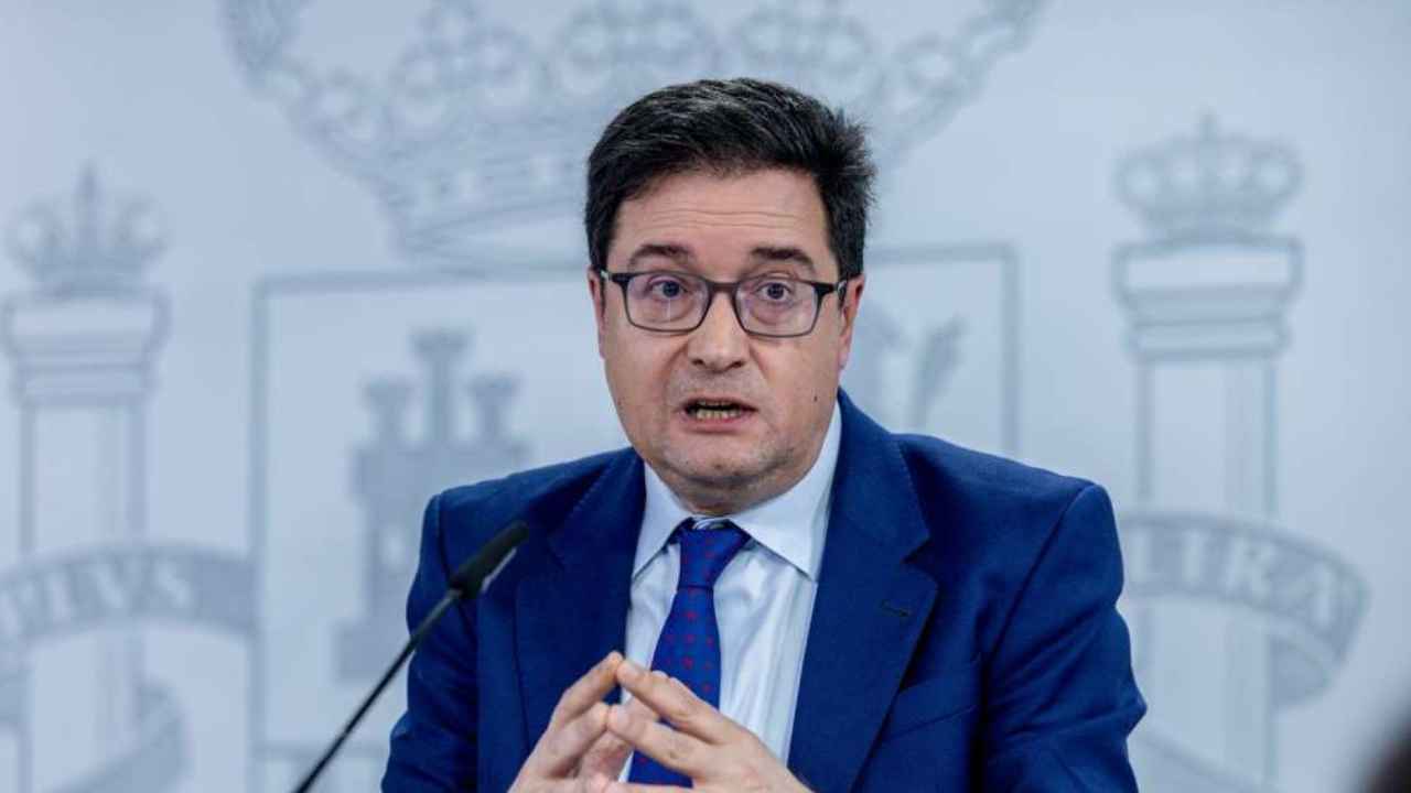 Responsable de Función Pública durante una comparecencia sobre la Administración