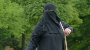 Cubrirse el rostro podría costar hasta 750 euros en Lleida con la nueva ordenanza
