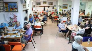 74 personas mayores de Salamanca se quedan sin viaje a Benidorm después de pagar unos 775 euros por persona