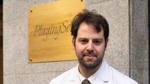 Adiós a Playing Solo, el restaurante de Madrid donde solo podían comer ocho personas por turno