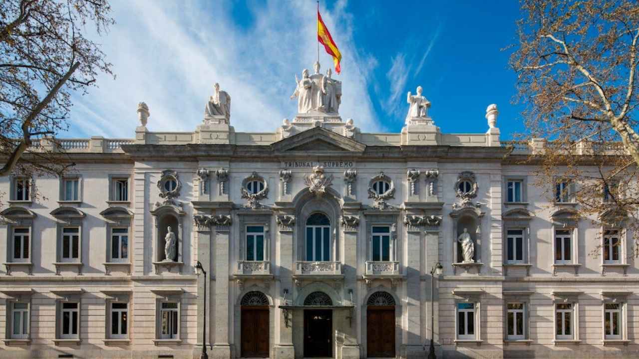 Fachada del Tribunal Supremo de España en Madrid