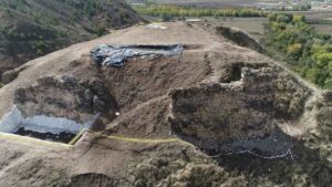Buscan voluntarios para desenterrar una antigua medina oculta bajo un castillo de Guadalajara