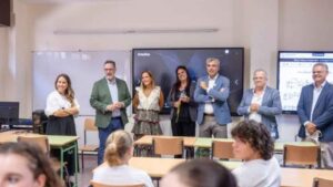 Canarias prevé pagar becas a 1.075 estudiantes en diciembre, pero la concesión todavía es provisional