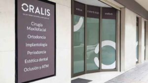 La OCU advierte a los afectados por el cierre de Oralis y explica cómo reclamar el dinero adelantado