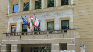 Protesta por las vacaciones y lo despiden, pero la Justicia ordena readmitirlo y pagarle 6.500 euros más los salarios