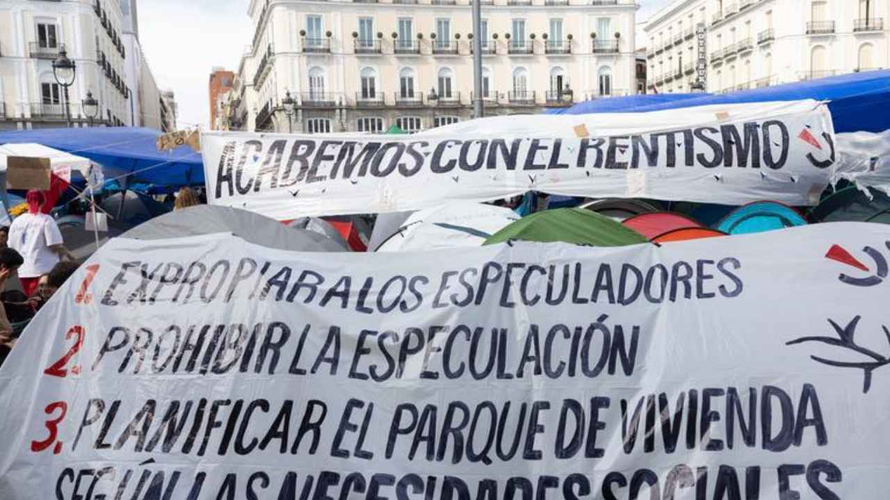 Protesta por el derecho a la vivienda y contra el rentismo y la especulación inmobiliaria