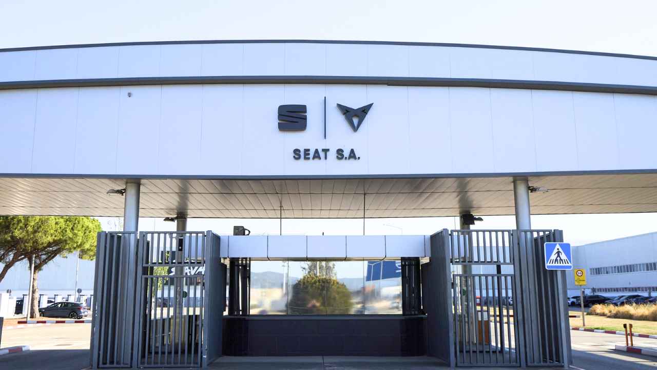 Entrada a las instalaciones de SEAT S.A. en Martorell